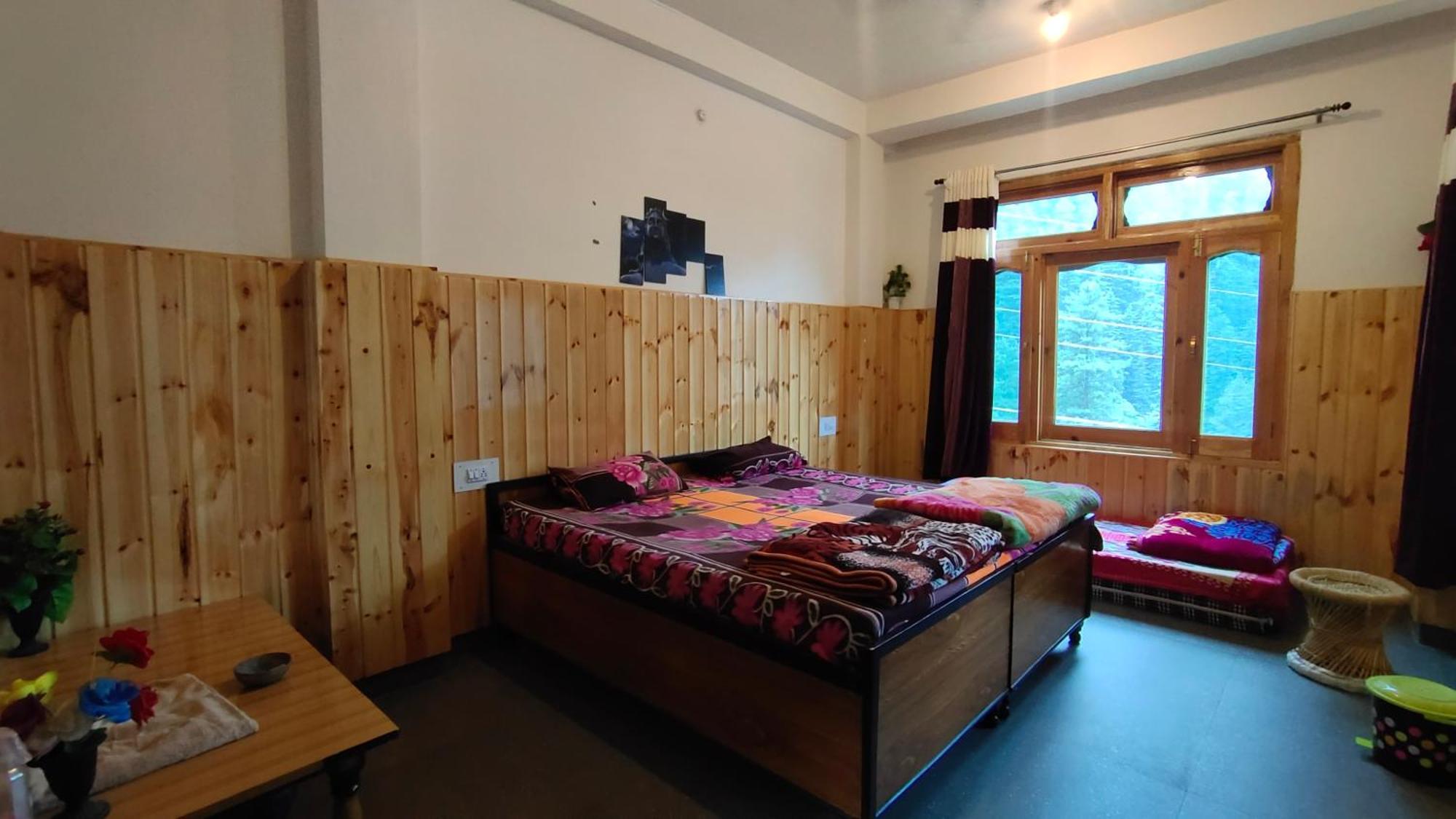 Snow View Guest House Kasol Room photo